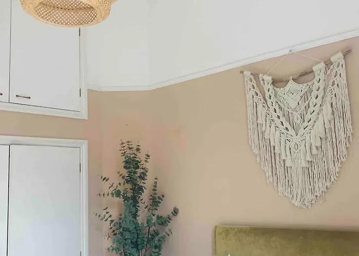 Apartmán Superior Safari Themed Flat With Parking *